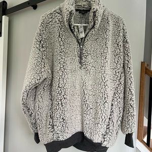 Oversized express Sherpa. Size M.  NWT, never worn.
